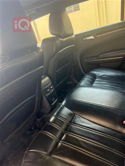 کرایسلەر 300